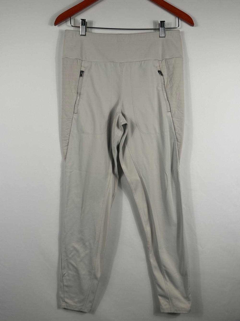 Athleta Light Beige Peak Hybrid Fleece Tight. Womens Size M. Zipper pockets